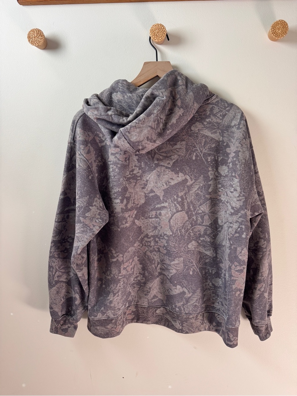 Urban Outfitters Camo Number 97 Graphic Hoodie - Picture 5 of 9